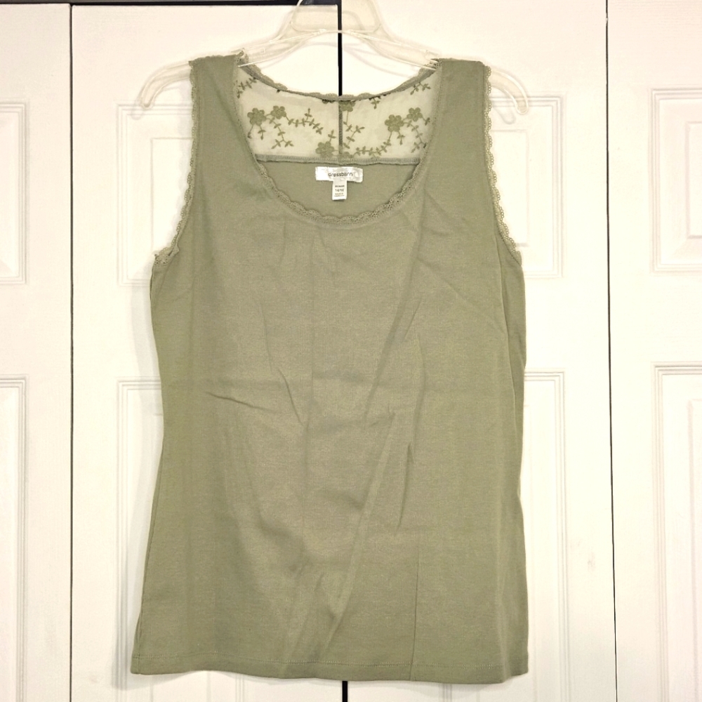 Tank w Lace Detail